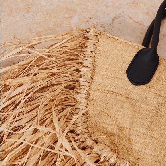 Pretty Little Thing Natural Frayed Straw Beach Bag - Picture 3 of 11